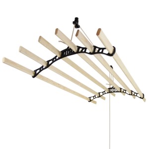 Schwarzer Monstershop Deckentrockner aus Holz mit 6 Latten und Seilzugsystem.