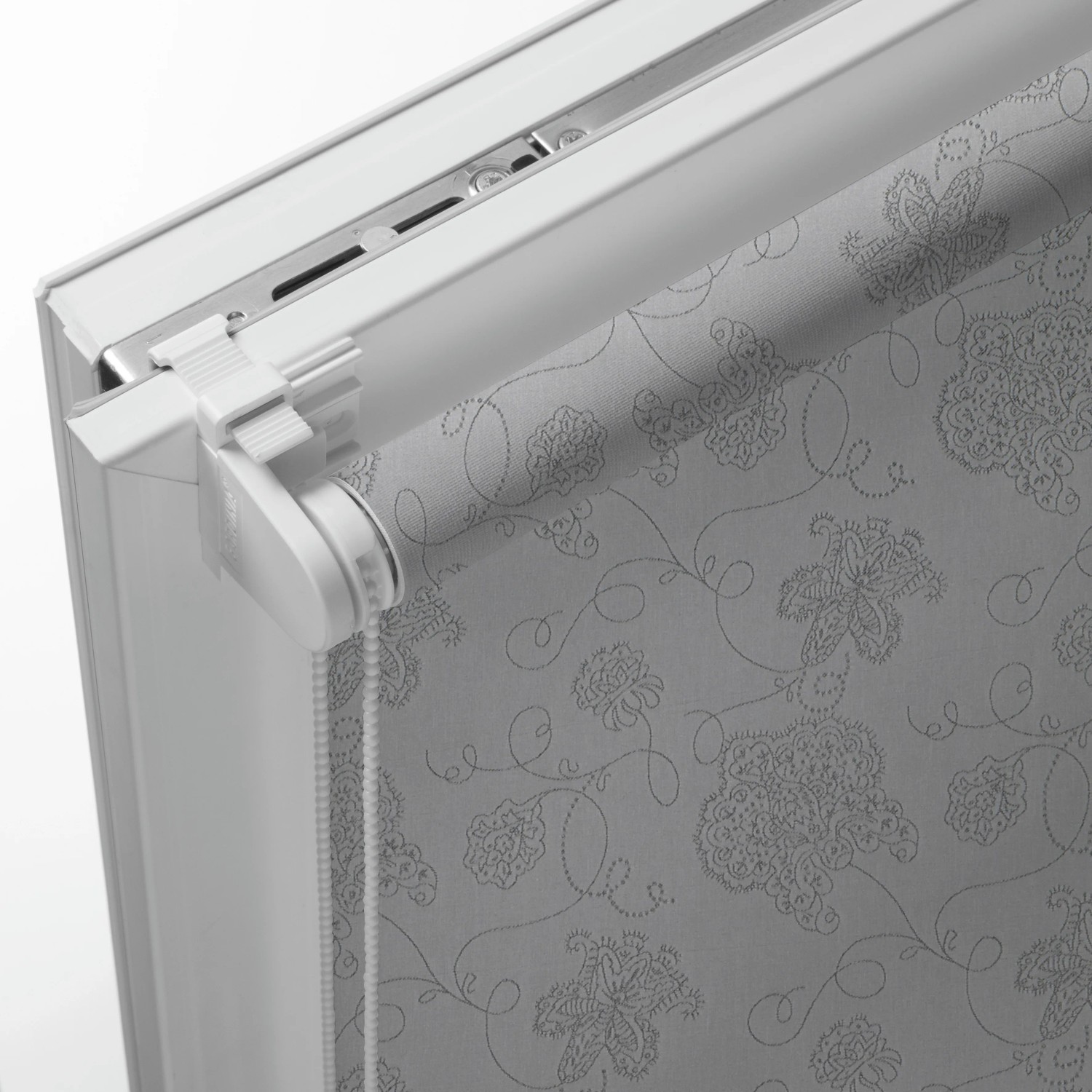 Gardinia EasyFix Rollo Dekor Stickerei Silber, 90x210 cm, Detailansicht.