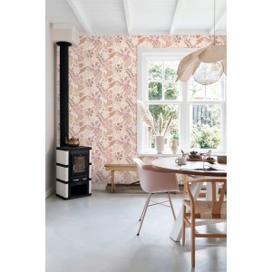 ESTAhome Vliestapete mit Blumenmuster in Beige und Violett im Wohnraum.