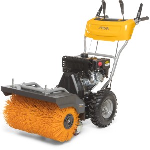 Stiga Kehrmaschine SWS 600 G mit gelbem Gehäuse und rotierender Bürste.