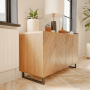 HEVVA Möbelfüße GRAZ, 2er Set, 10 cm hoch, 40 cm tief, schwarz, unter Sideboard im Wohnraum.