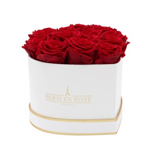 Rosenbox Herz, weiße Box mit 13 bordeauxfarbenen Rosen. Romantischer Blumenstrauß.