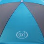 Detailaufnahme des blau-grauen Sonnenschirms vom Axi Sand- und Wasser-Picknicktisch Nick.