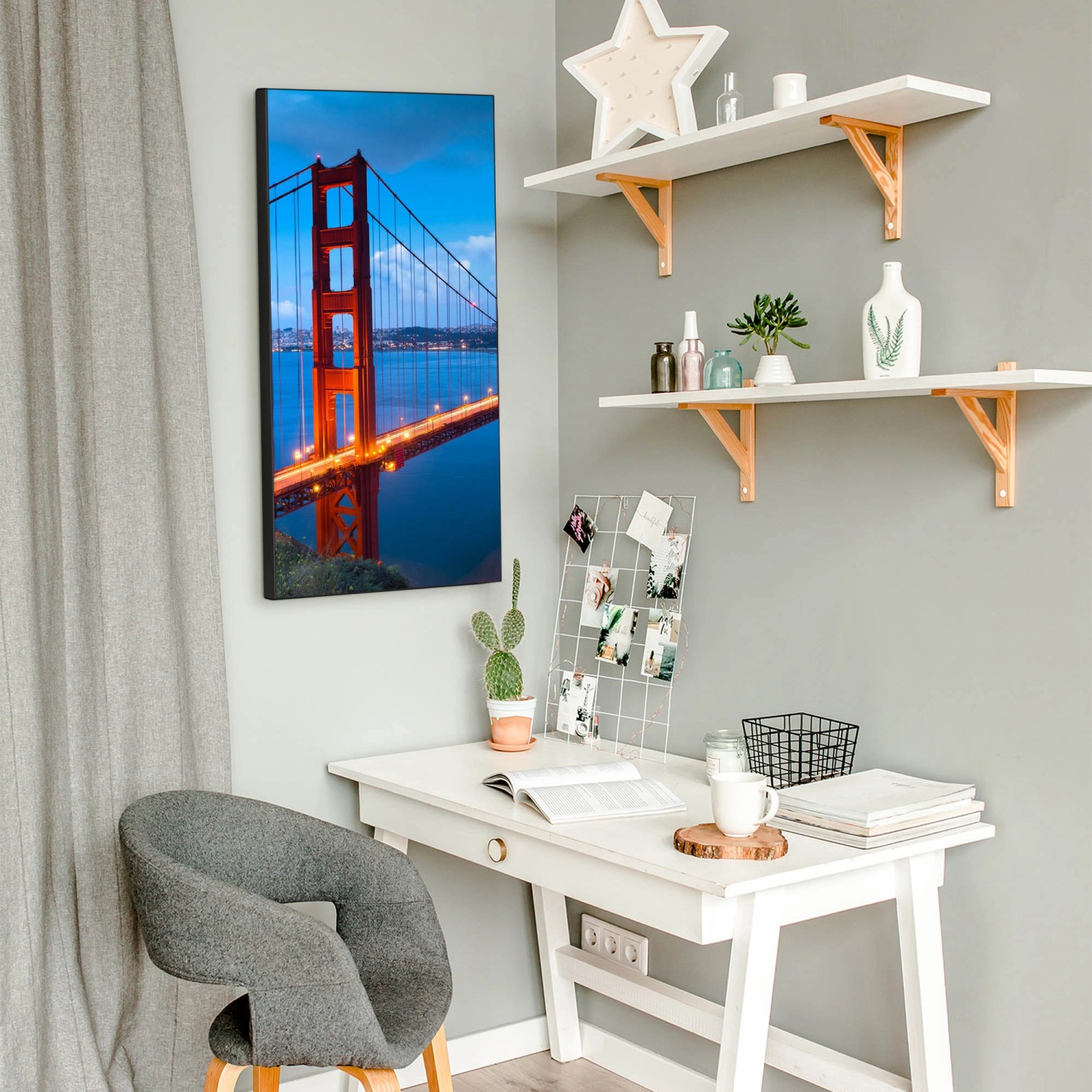 Schwarze Magnettafel mit Golden Gate Bridge Motiv, 37x78cm. Wanddekoration für Notizen und Fotos.