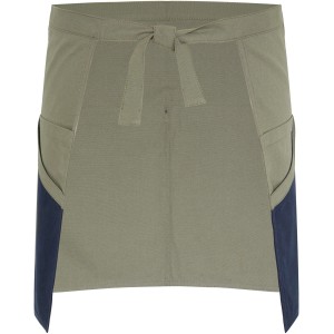 Gardena Schürze OSO Dusty Olive aus Baumwolle mit Taschen für Gartenwerkzeug.