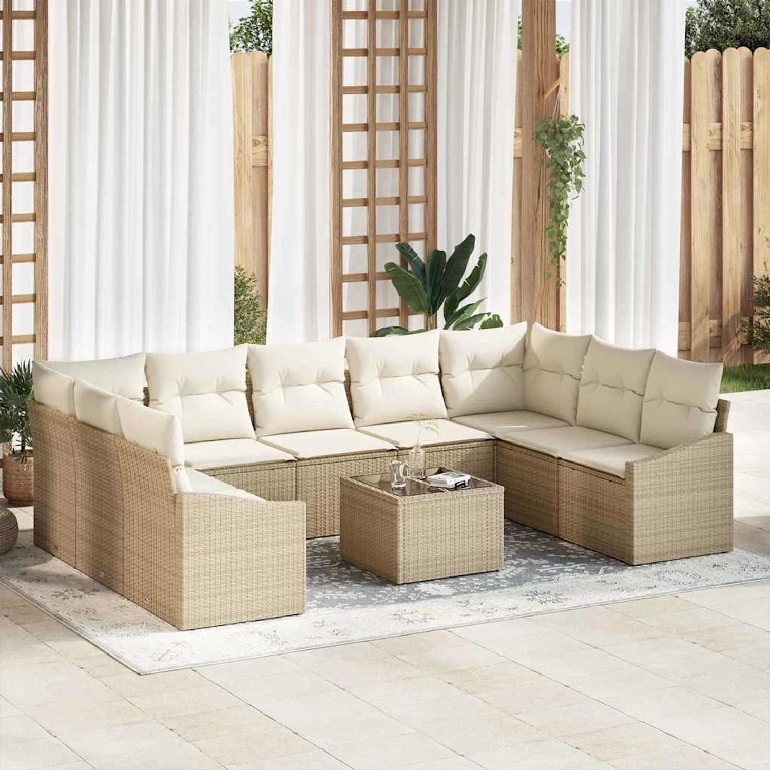 Beiges 10-tlg. vidaXL Garten-Sofa-Set aus Poly Rattan mit Tisch und Polstern für den Außenbereich.