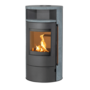 Kaminofen München Max von H&M Germany, Guss-Grau mit Naturstein-Verkleidung und Holzfeuerung.