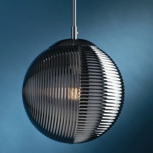 LUCE Design Pendelleuchte Greenwich, rauchgraues Glas mit Relief, höhenverstellbar.