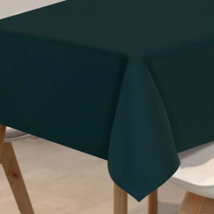 Grüne Sensalux Vlies-Tischdecke 1 x 1 m auf Tisch mit Stühlen.