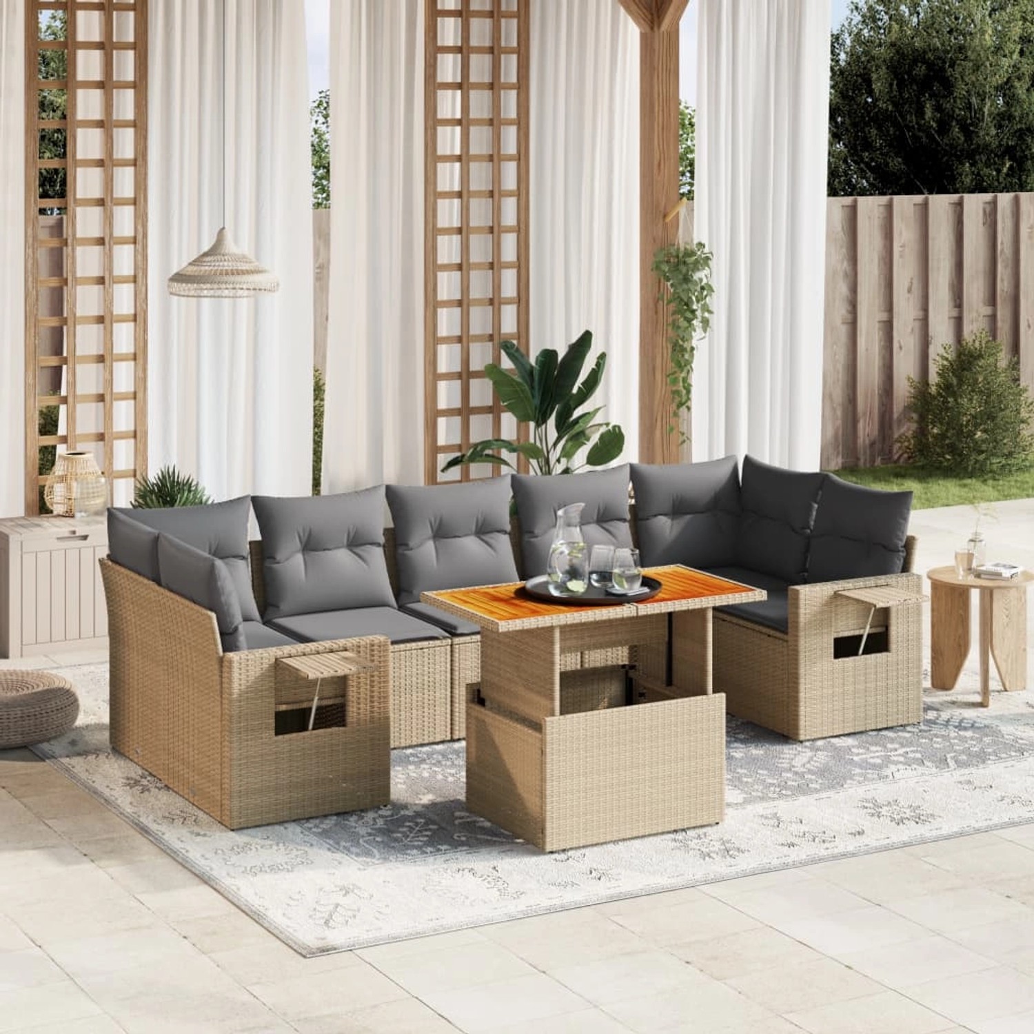 Beige 8-tlg. vidaXL Garten-Sofagarnitur aus Rattan mit hellgrauen Kissen und Tisch mit Holzplatte.