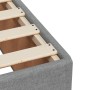 Detailansicht Boxspringbett hellgrau, Stoffbezug, Lattenrost.