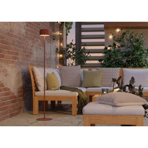 Rote EGLO Solar LED Stehleuchte ROCCANOVA-L mit Touchdimmer, ideal für Terrasse und Balkon.