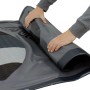 Aufgerolltes, schwarzes ECD Germany Stand Up Paddle Board Makani aus PVC.