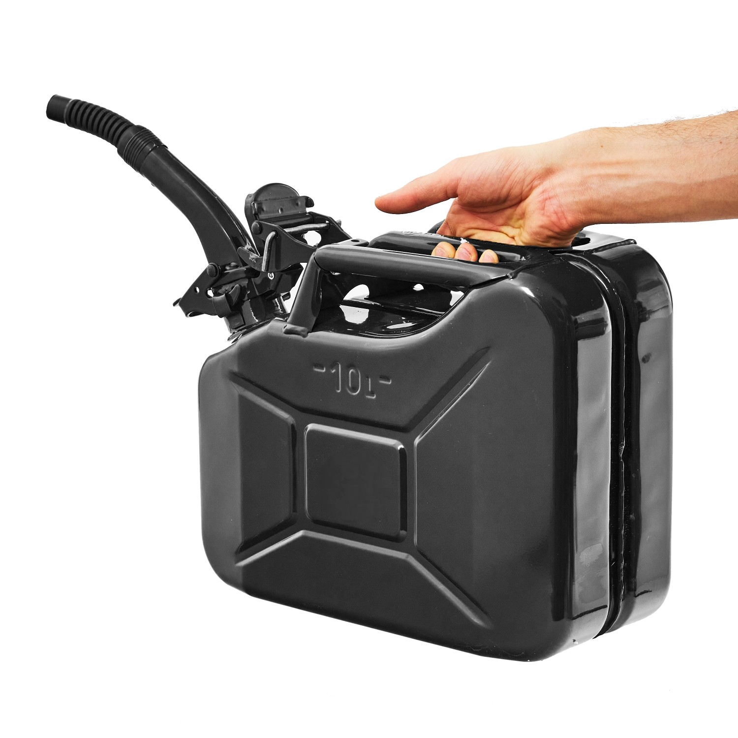 Schwarzer 10L Metall Kraftstoffkanister mit Ausgießer, gehalten von einer Hand. Ideal als Reservekanister.