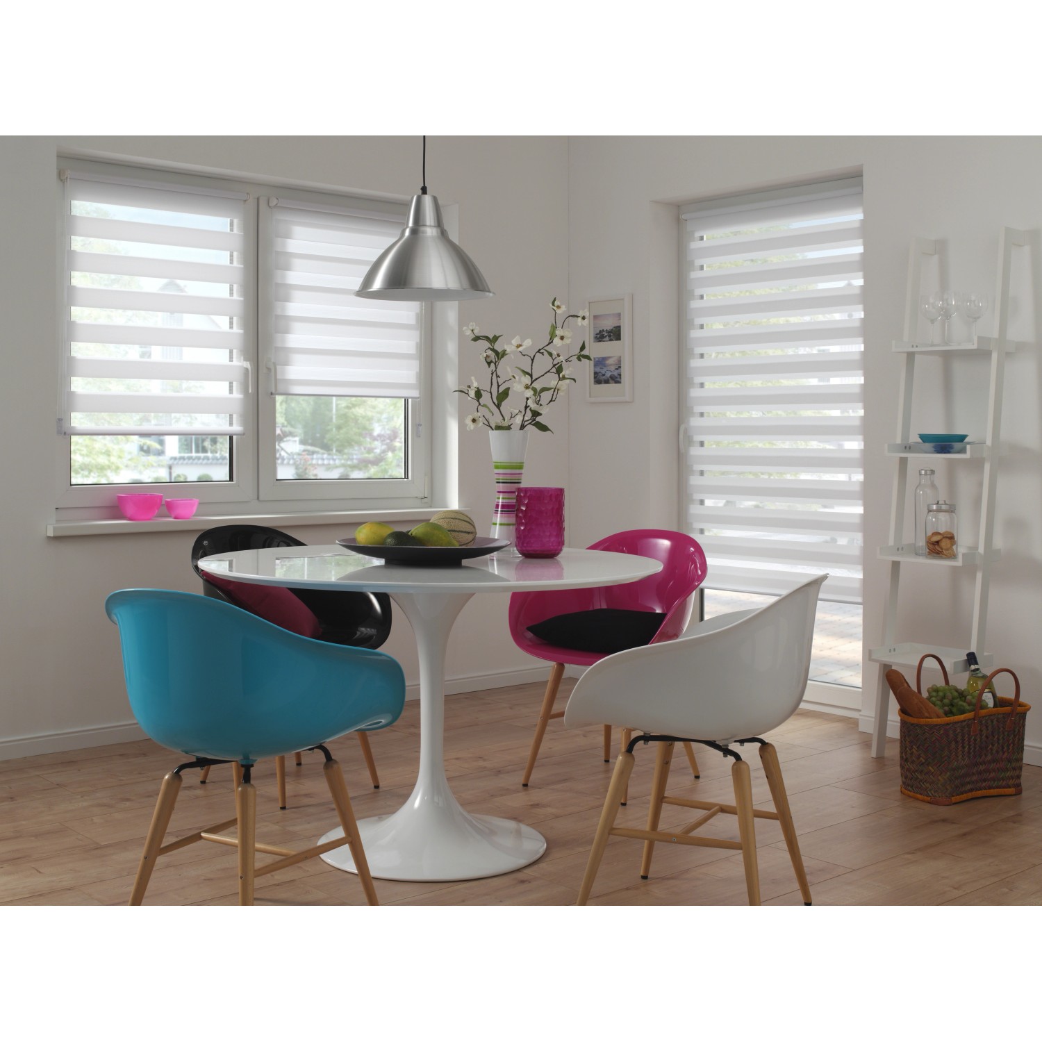 Gardinia Doppelrollo EasyFix, 90x150 cm, Weiß, am Fenster montiert für variable Lichtregulierung.