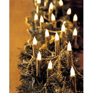 Konstsmide Kerzen-Lichterkette mit 20 roten, gefrosteten Lichtern für den Innenbereich.