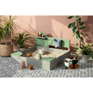 MUDDY BUDDY Sandkasten Cozy House in Warmgrau/Eukalyptus mit Hausoptik, Wassertank und Spielzeug.