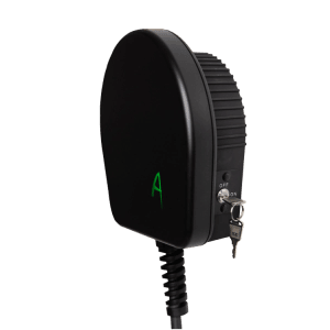 Schwarze Alphatec Wallbox Mini mit 5m Kabel und Schlüssel für sicheres Laden.