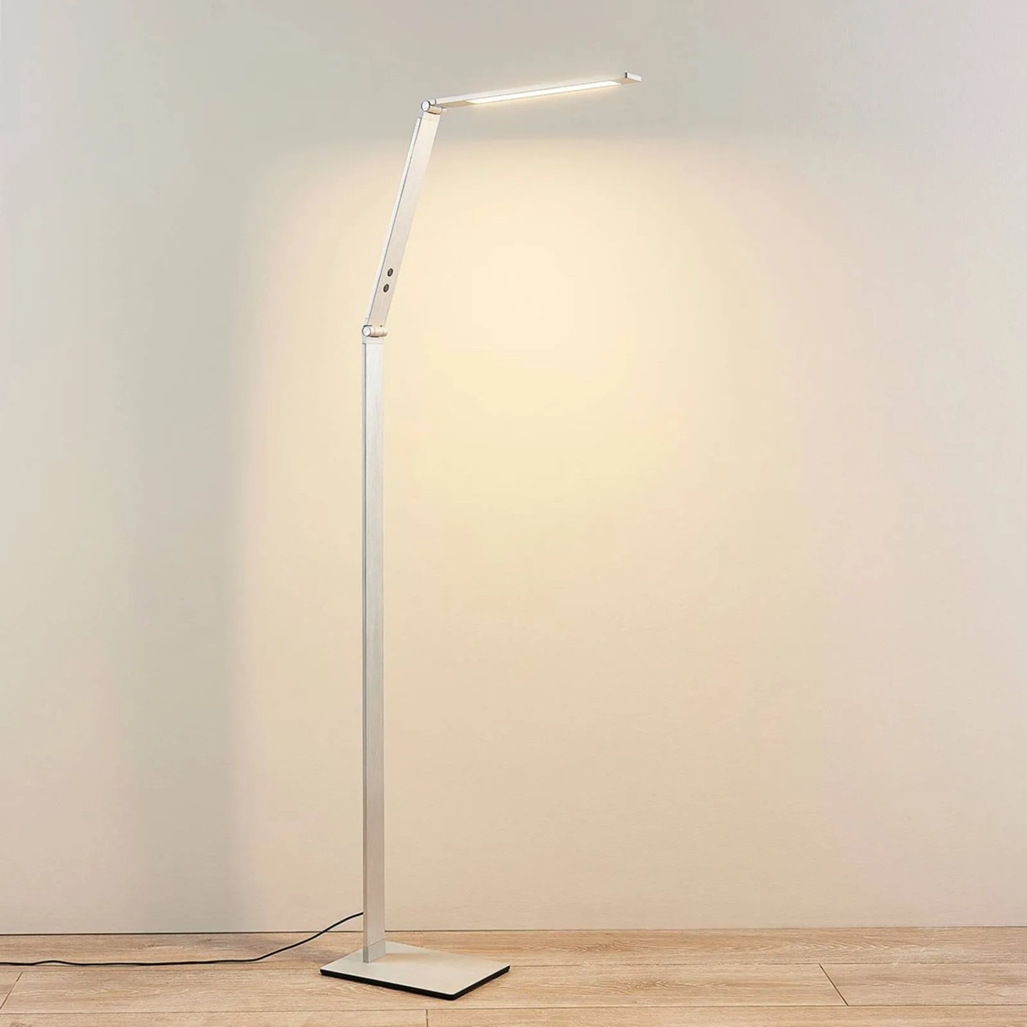 Lucande LED Stehlampe Nicano 9621660 Dimmbar Modern in Alu aus Aluminium 1-flammig Arbeitszimmerleuchte_6