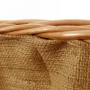 Detailansicht: Kaminholzkorb aus Weide mit Jutefutter, ideal zur Aufbewahrung von Holz.