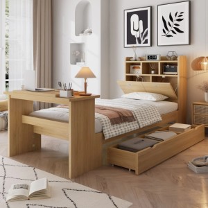 Modernes Jugendbett in Holzoptik mit integriertem Schreibtisch, Kopfteilregal und ausziehbarer Schublade.