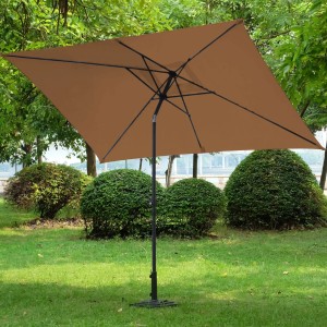Rechteckiger, taupefarbener Svita Sonnenschirm 3x2m im Garten.