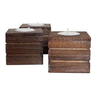 3er Set braune Teelichthalter aus Paulowniaholz im Shabby-Look. Quadratische Kerzenhalter im Vintage-Stil.