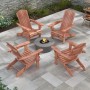 Klappbare Adirondack Gartenstühle aus Tannenholz in Naturfarbe mit breiten Armlehnen, ideal für Terrasse & Garten.