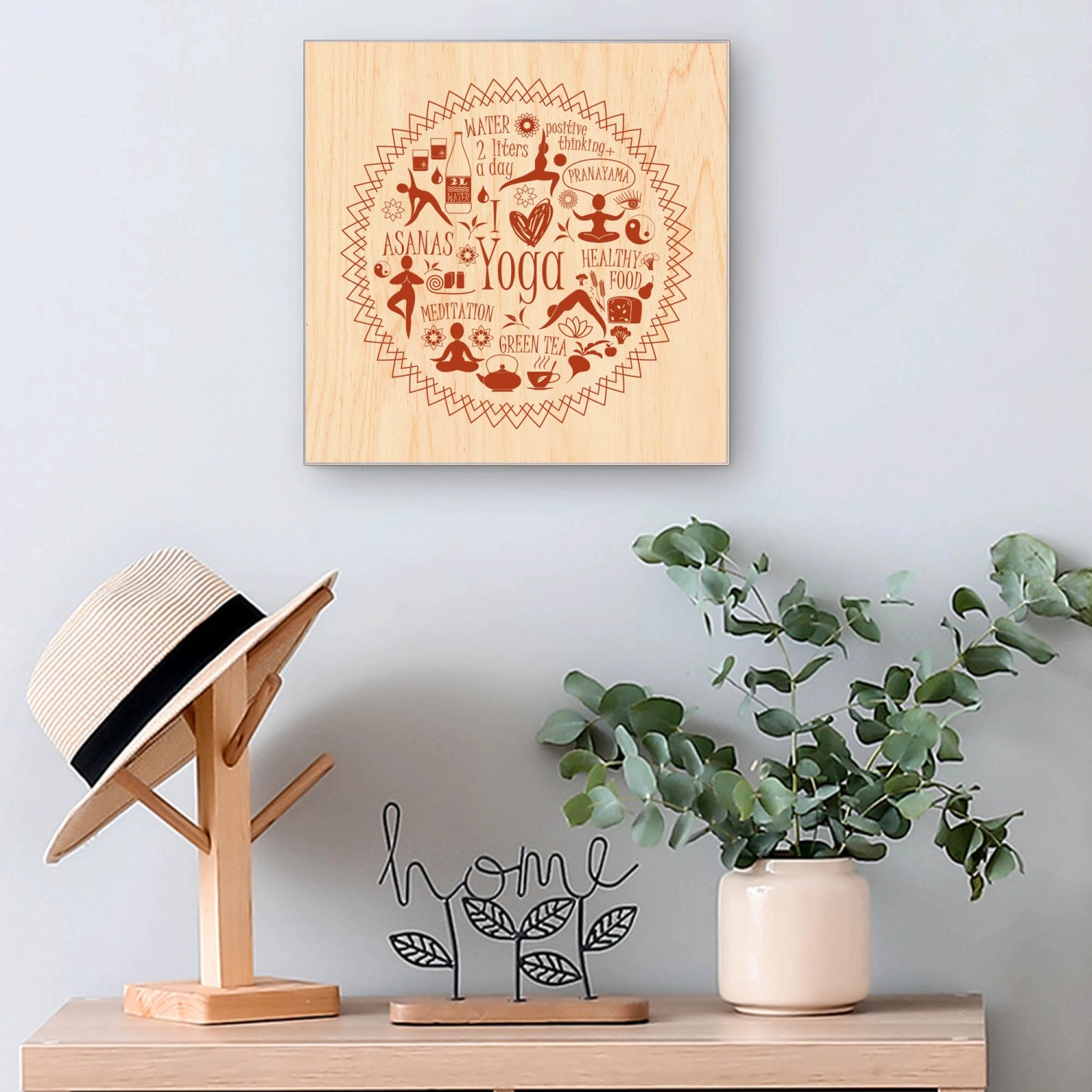 Weißer Schlüsselkasten aus Holz mit Yoga-Motiv, 30x30cm, 50 Haken. Dekorativer Garderobenhaken von Banjado.