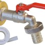 Regentonnen Auslaufset aus Messing mit rotem Griff und Gewindedichtband.