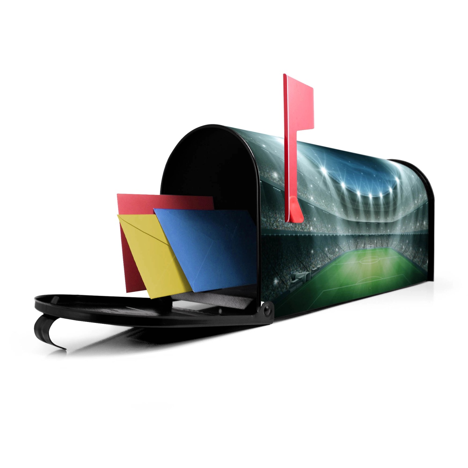 Offener, schwarzer Banjado US Briefkasten mit Stadion Motiv und Briefen in rot, gelb und blau.