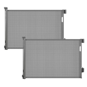 Zwei graue, ausziehbare Sekey Treppenschutzgitter mit Mesh-Gewebe für Kinder und Hunde.