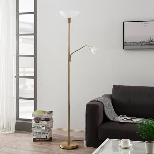 Goldene Lindby Stehlampe Jost mit zwei Leuchten, ideal als Wohnzimmerleuchte.