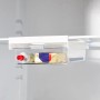 Transparenter Rotho Kühlschrankorganizer Cauma 2,6 l mit Schublade im Kühlschrank.