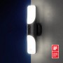 Eufy Wandleuchte mit Kamera S100, 2K, 1200lm, beleuchtet eine Wand. Kameraüberwachung.