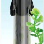 Tetra Aquarienheizer HT Heater Electronic 200 W im Aquarium mit Pflanzen und Steinen.