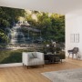 Vlies Fototapete Golden Falls (450x280 cm) mit Wasserfall-Motiv im Wohnraum.