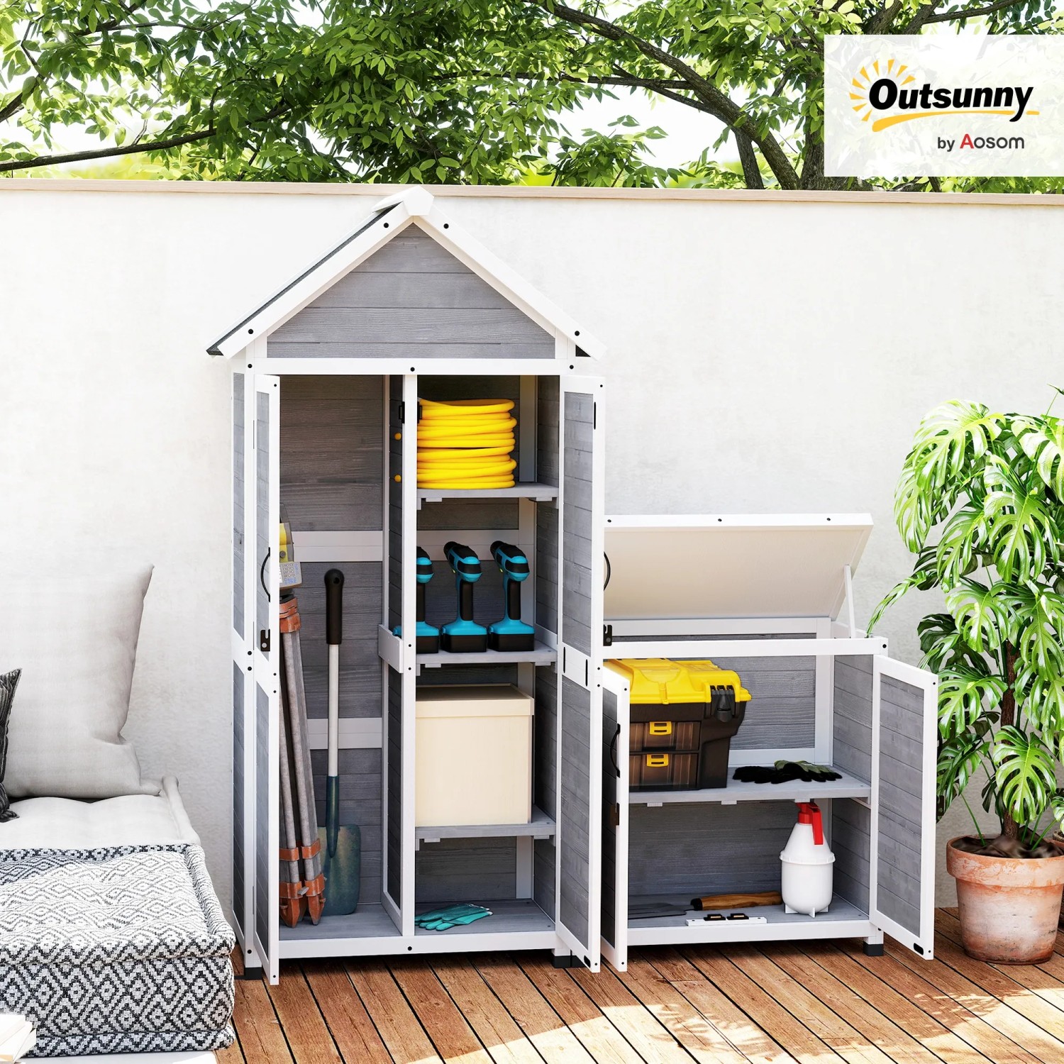 Outsunny Gartenschrank aus Tannenholz, hellgrau, mit geöffneten Türen und Werkzeugen auf den Regalen.