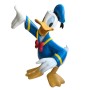 Gartenfigur Donald Duck im blauen Matrosenanzug als Dekoration für den Garten.