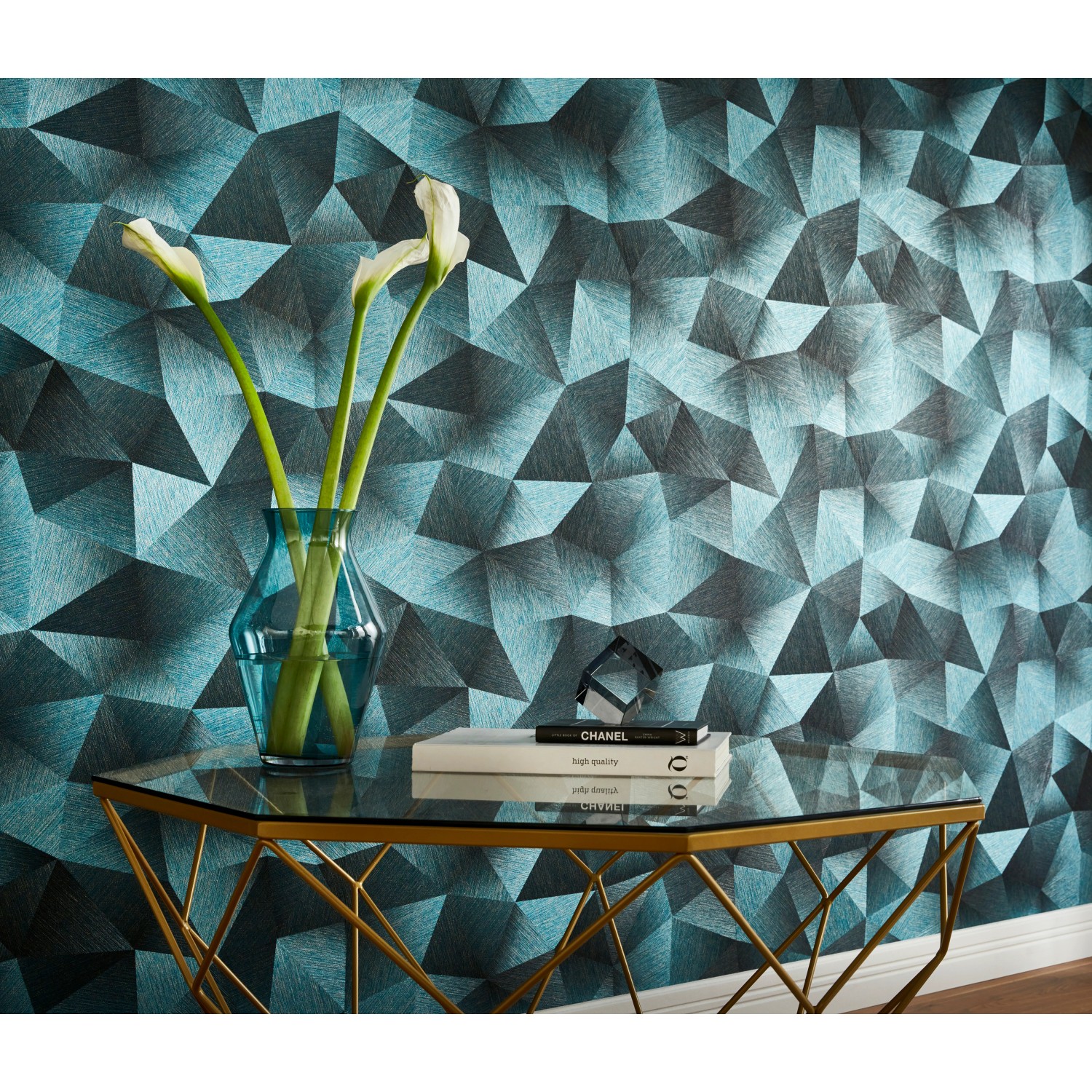 Erismann Vliestapete Guido Maria Kretschmer Grafik Petrol mit geometrischem Muster.