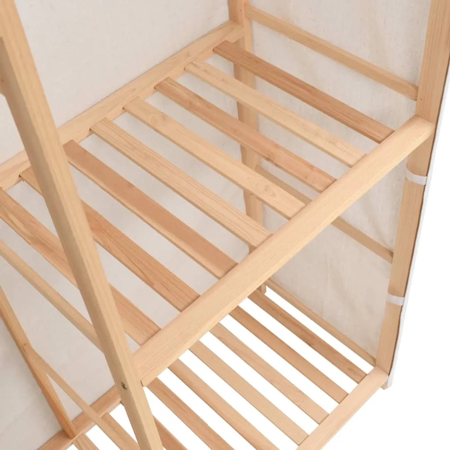 Detailansicht: vidaXL Kleiderschrank mit 3 Ebenen, Holz und Stoff, für Kleidung und Accessoires.