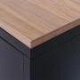 Detailaufnahme: Schwarze MCW Kommode L84-2 mit Holzplatte. Schubladenkommode mit Türen und modernem Design.