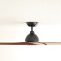 Schwarzer Pepeo Deckenventilator Lypsi (142 cm) mit Holzflügeln und Fernbedienung.