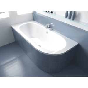 Weiße KOLMAN Eckbadewanne 160x75 cm, links, mit Ablauf, in modern gefliestem Badezimmer.