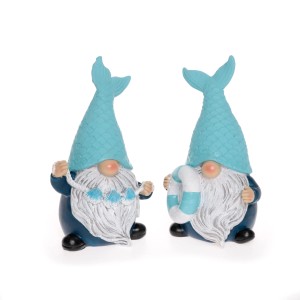 Zwei maritime Deko-Wichtel, sortiert: Einer mit Muschelkette, einer mit Schwimmreifen. Witzige Deko-Figuren.