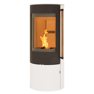 H&M Germany Kaminofen EVO 2.1 in Creme Weiß mit Stahlkorpus und brennendem Feuer.
