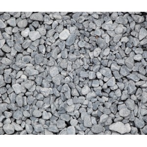 Schwarzer Marmorkies Nero Ebano (15-25mm) als Zierkies für den Garten.