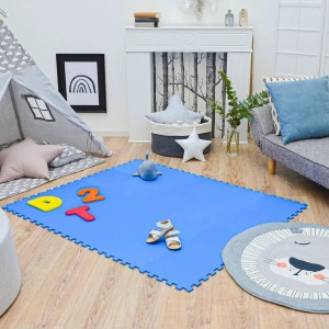 Blaue LittleTom Puzzlematte, 18-teiliges Set (30x30 cm) für Babys und Kinder im Kinderzimmer.