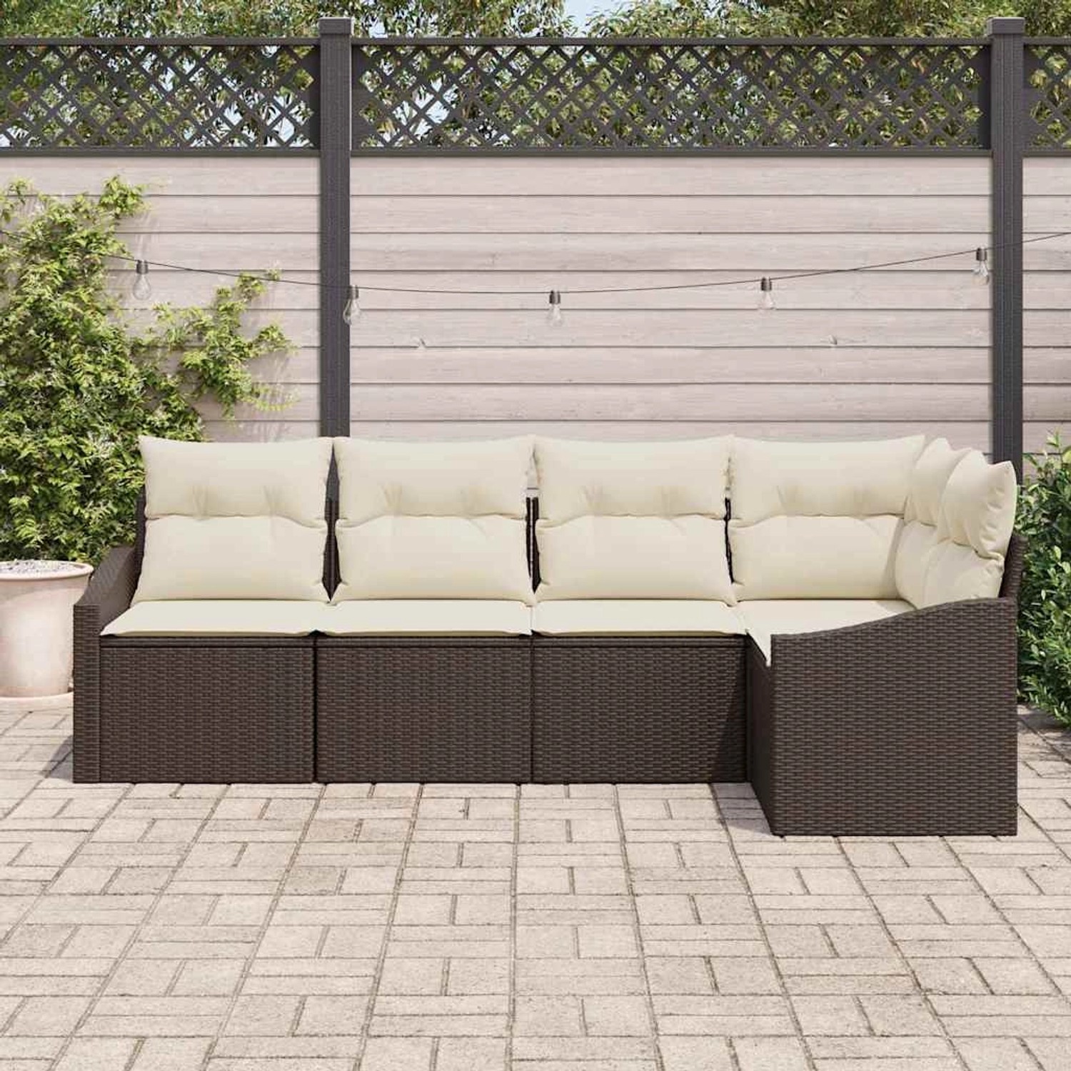 Braunes 5-tlg. vidaXL Garten-Sofa-Set aus Polyrattan mit beigen Kissen.