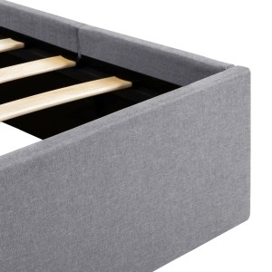 Detailansicht: Hellgraues Stoffbett mit Lattenrost und Bettkasten.